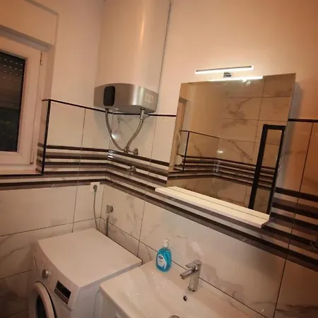 Apartment Moderan U Blizini Mora