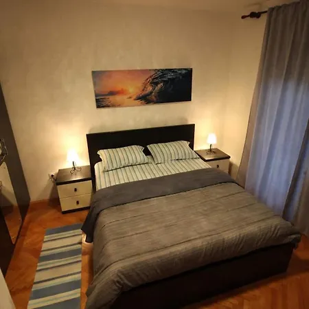 Moderan U Blizini Mora * Povile